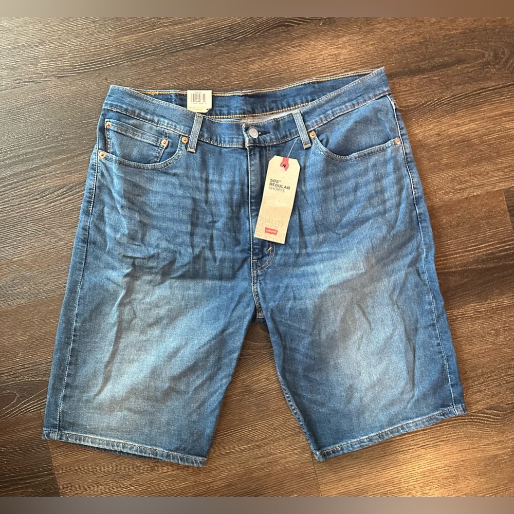 💥NWT🔥 Levi's Men's Blue Denim Shorts / Jorts